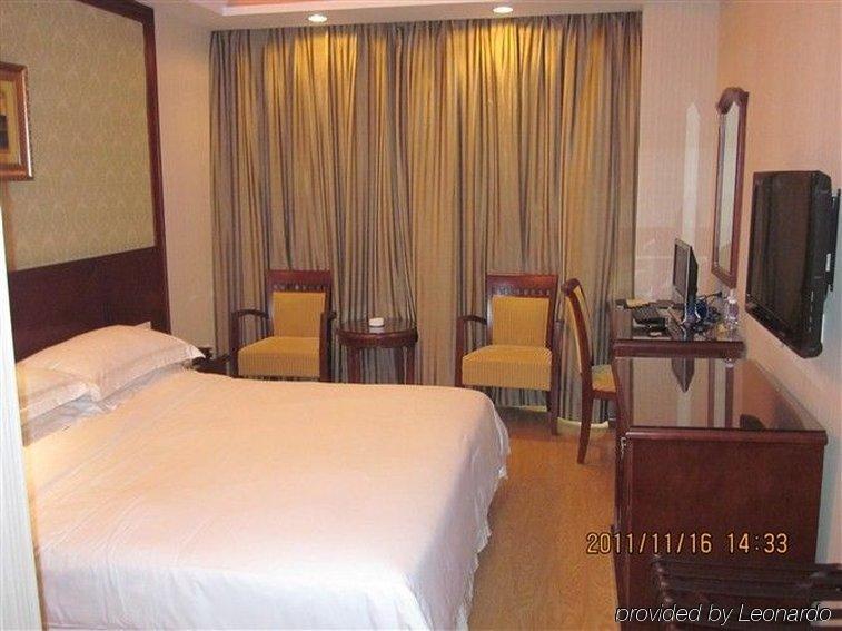 Vienna Hotel In Pinghu Square Shenzhen Chambre photo