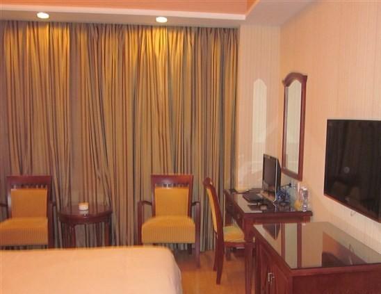 Vienna Hotel In Pinghu Square Shenzhen Chambre photo