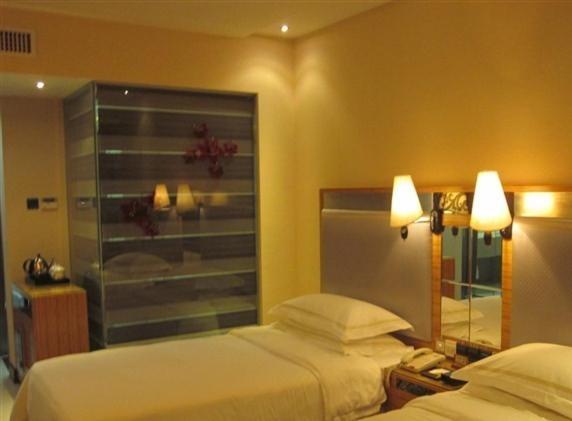 Vienna Hotel In Pinghu Square Shenzhen Extérieur photo