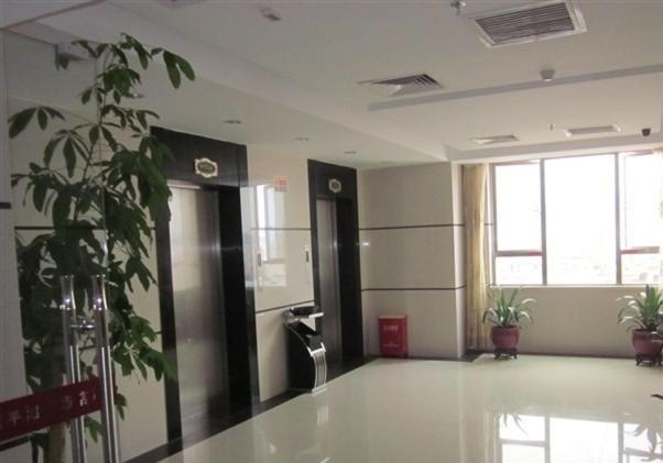 Vienna Hotel In Pinghu Square Shenzhen Extérieur photo